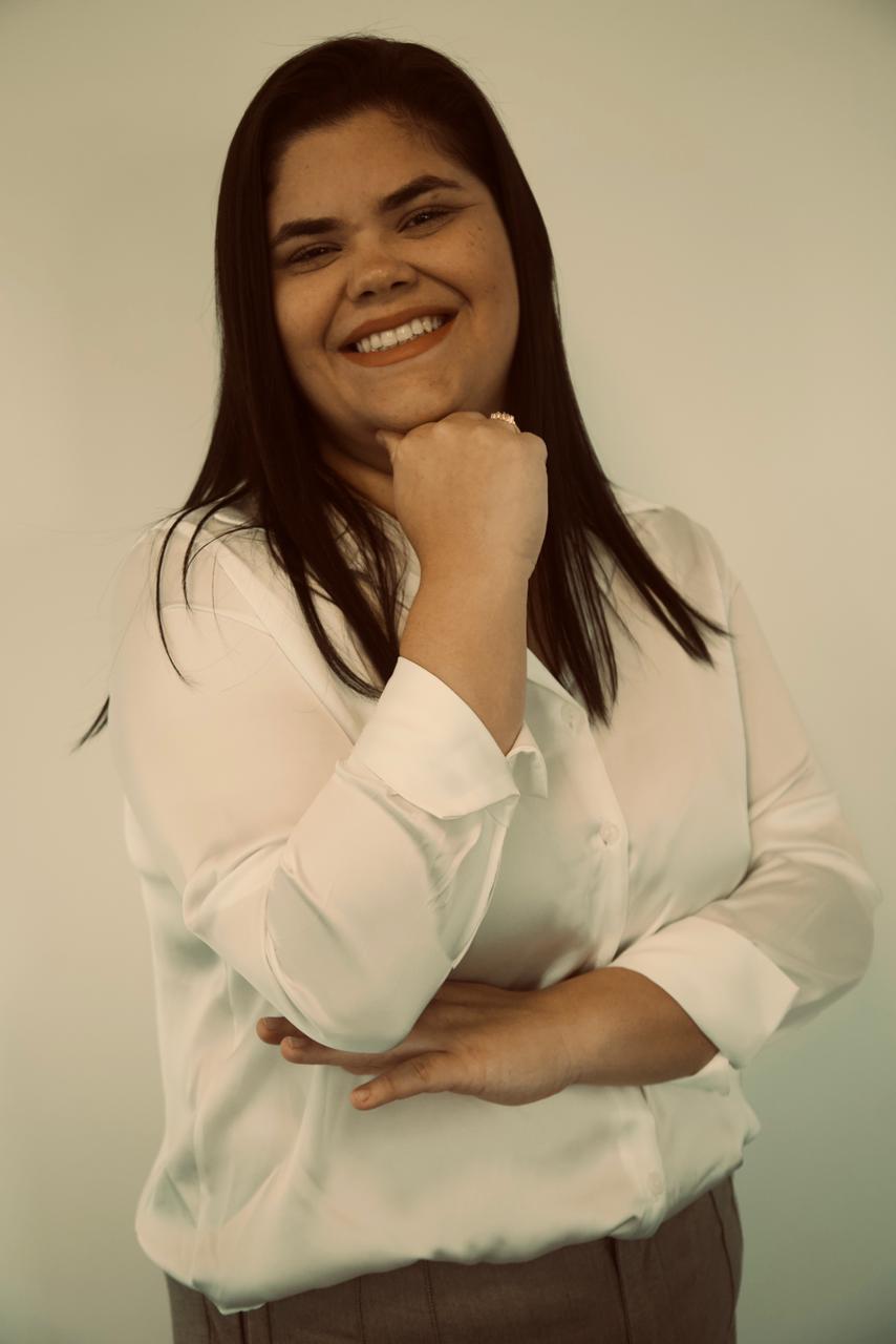 Maria Eduarda Van-Lume